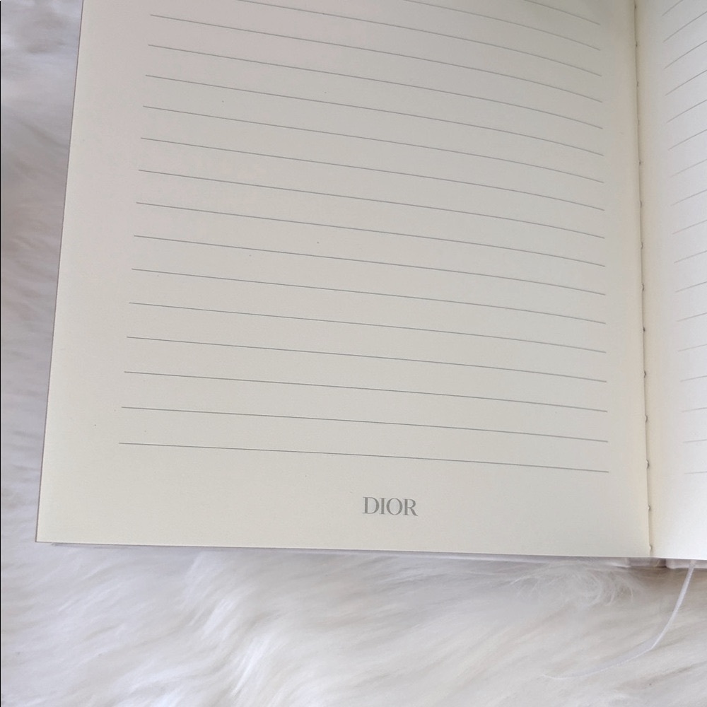 Dior Gold Star Holiday Notebook - Picture 7 of 11